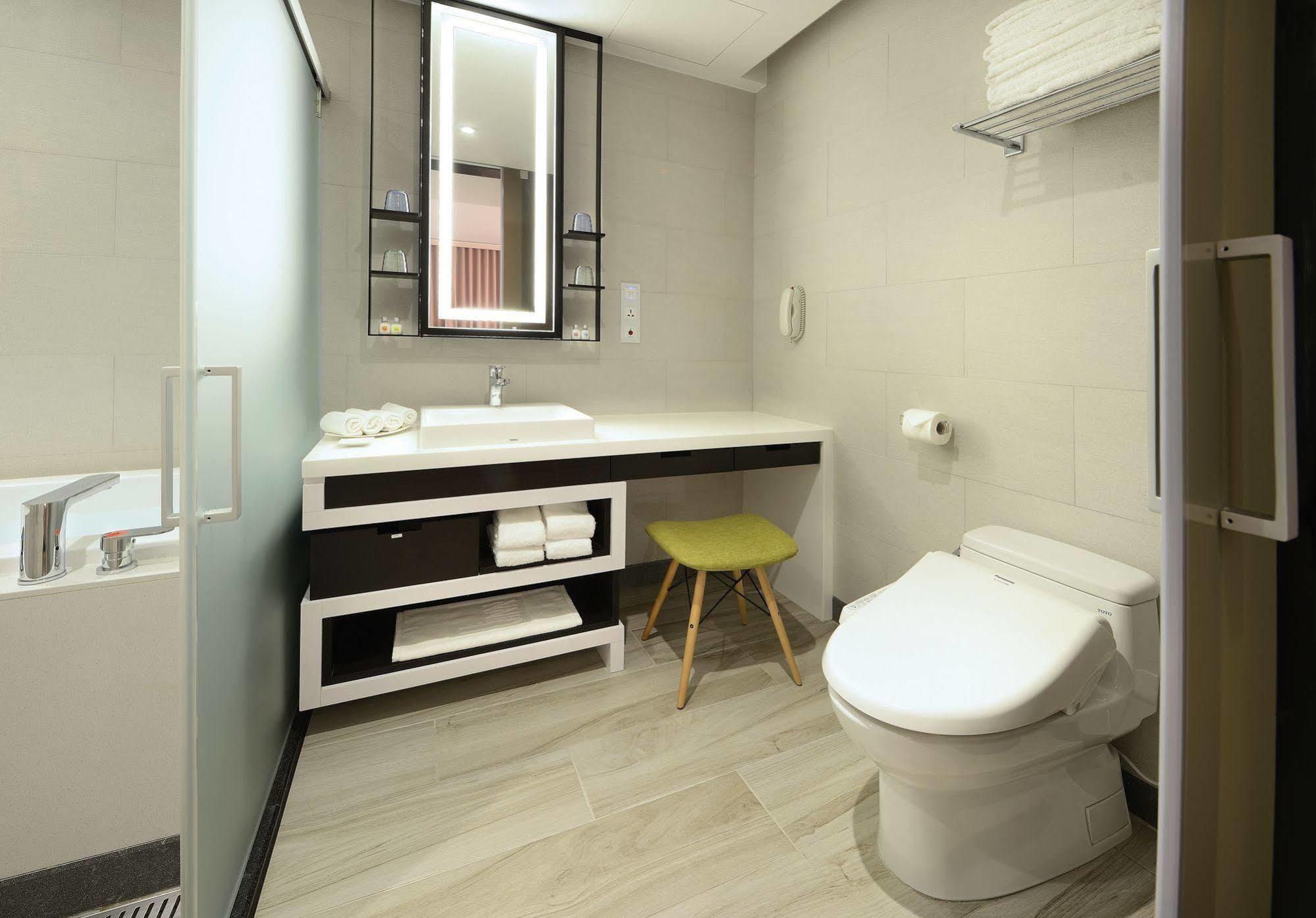 Uinn Business Hotel-Shihlin Đài Bắc Ngoại thất bức ảnh