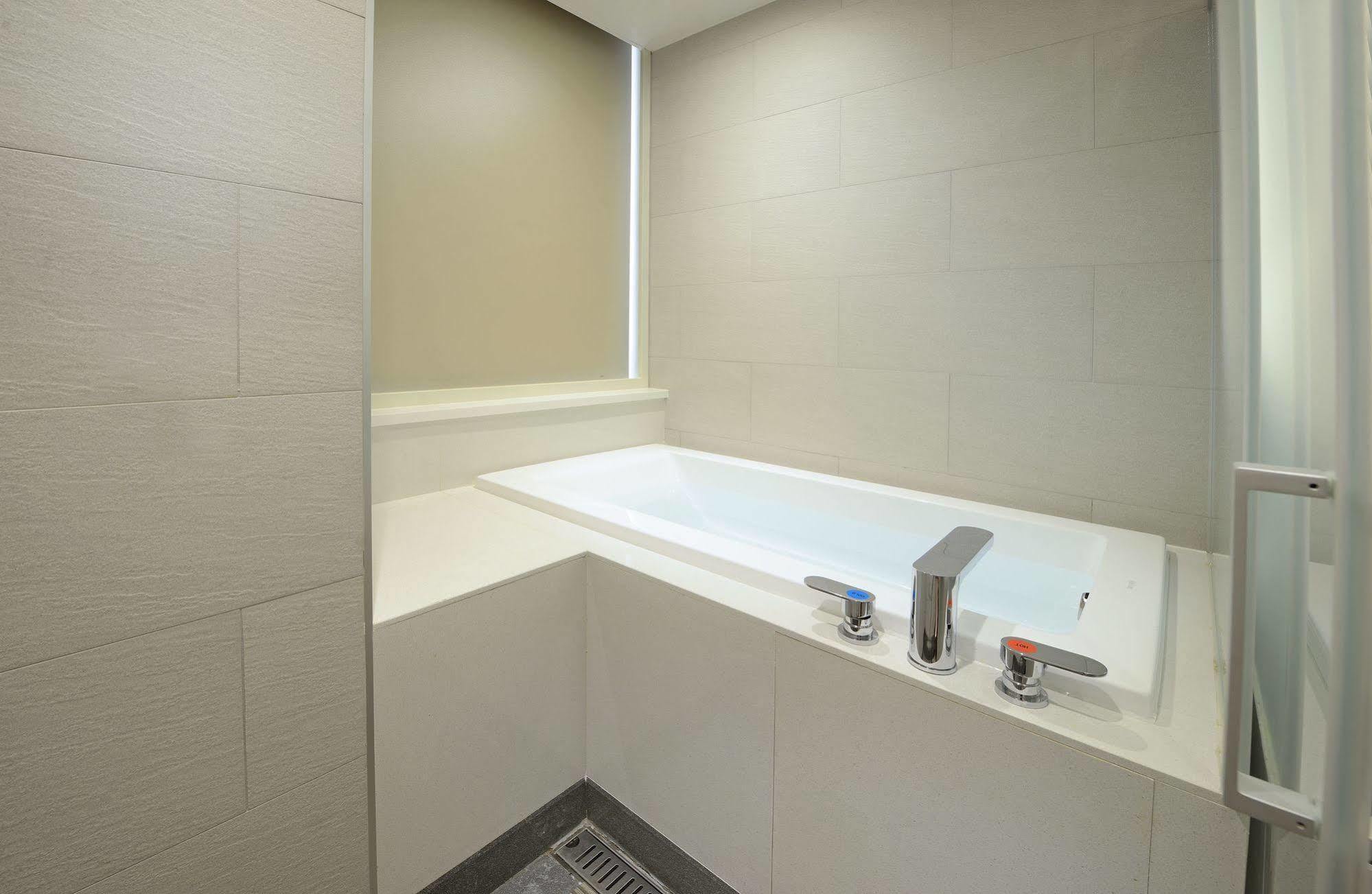 Uinn Business Hotel-Shihlin Đài Bắc Ngoại thất bức ảnh